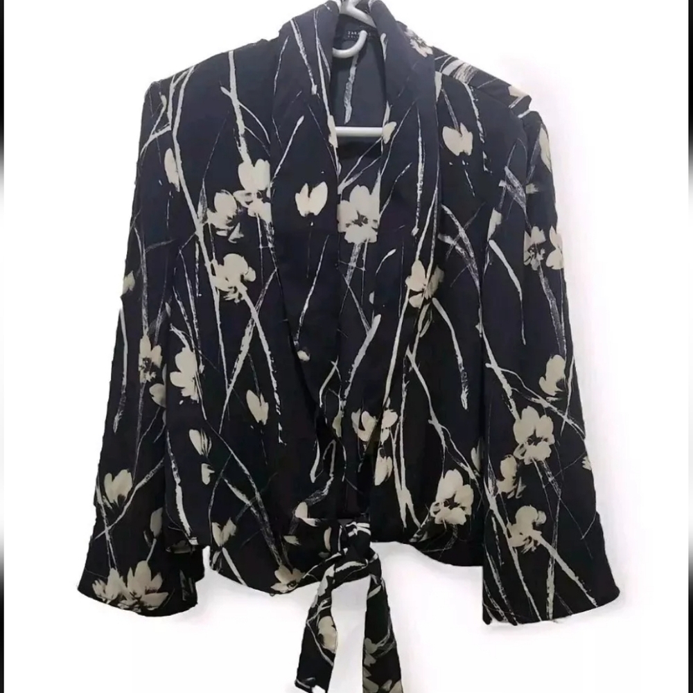 -Zara Basic Colection Floral Womens Size Small